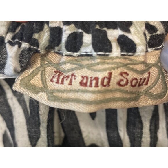 Womens Animal Print Beaded Smocked Cap Sleeve Top Sz M Lightweight Casual - Picture 3 of 6